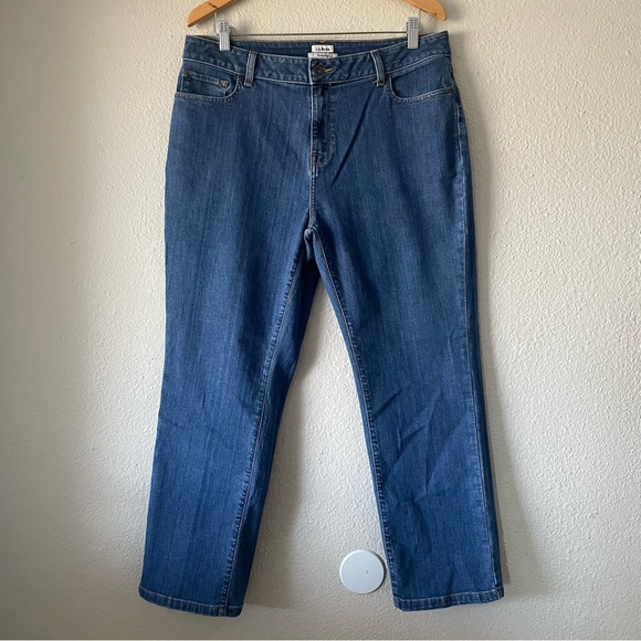 L.L. Bean True Shape Classic Fit Jeans Women’s 16 Petite Blue Med Wash Straight - Picture 1 of 13